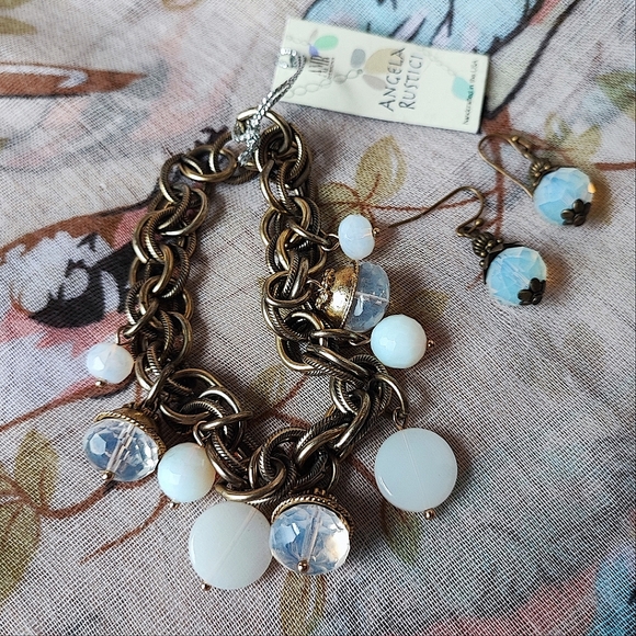 Stone Glass Moonstone Bracelet and Pierced Earrings Brass Tone Angela Rustini - Picture 1 of 8